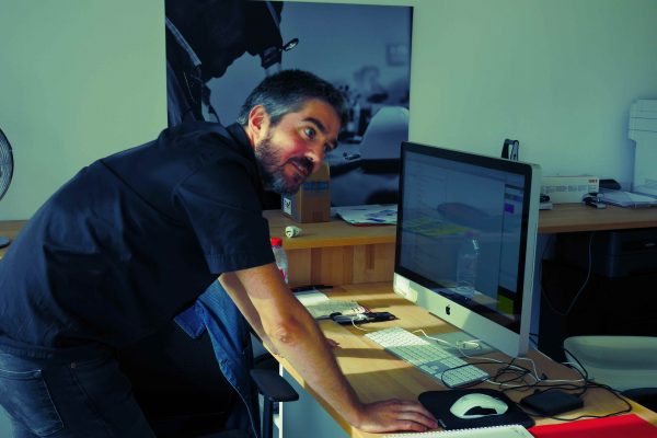 Portrait du mois : Découvrez Dominique, DA chez Bicom !